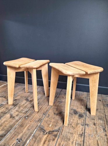 Duo de tabourets trèfle par Marcel GASCOIN, meubles sièges design anciens