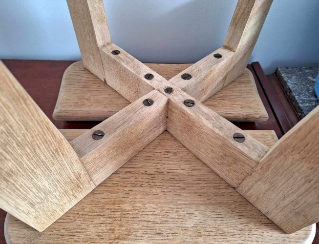 Duo de tabourets trèfle par Marcel GASCOIN, meubles sièges design anciens