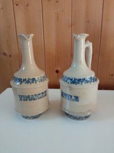 Vinegar and oil duo ceramic 1900-1930