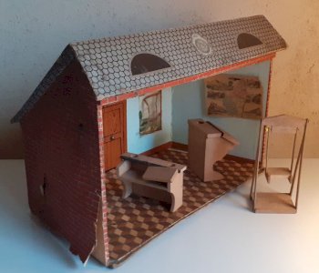 Ecole communale maison de poupée diorama 1900 ? pupitre balançoire
