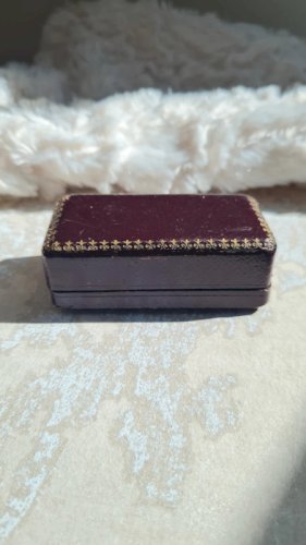 Ecrin ancienne boite pour bijoux collier et pendentif