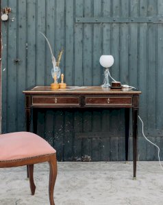 Edouard, the wooden and leather desk No. 497