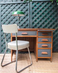 Edward, the wooden desk No. 304