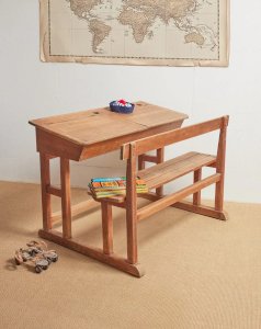 Edouard, the wooden desk No. 470