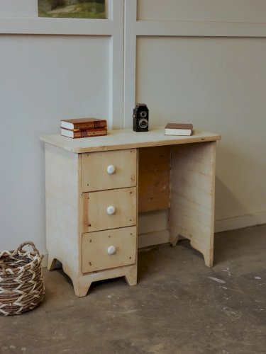 Edouard, le bureau pour enfant en bois N°550