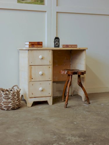 Edouard, le bureau pour enfant en bois N°550