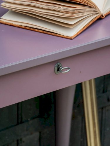Edouard, le bureau violet en bois N°321