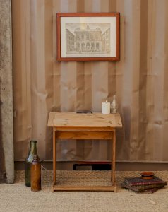 Edouard, the small wooden desk N°446