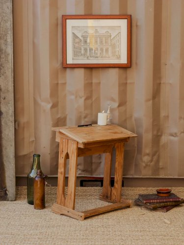 Edouard, le petit pupitre en bois N°446