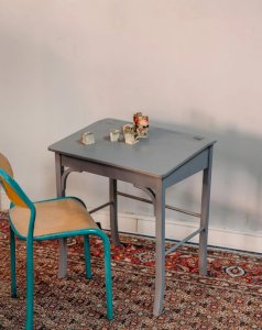 Edouard, the gray wooden desk No. 519