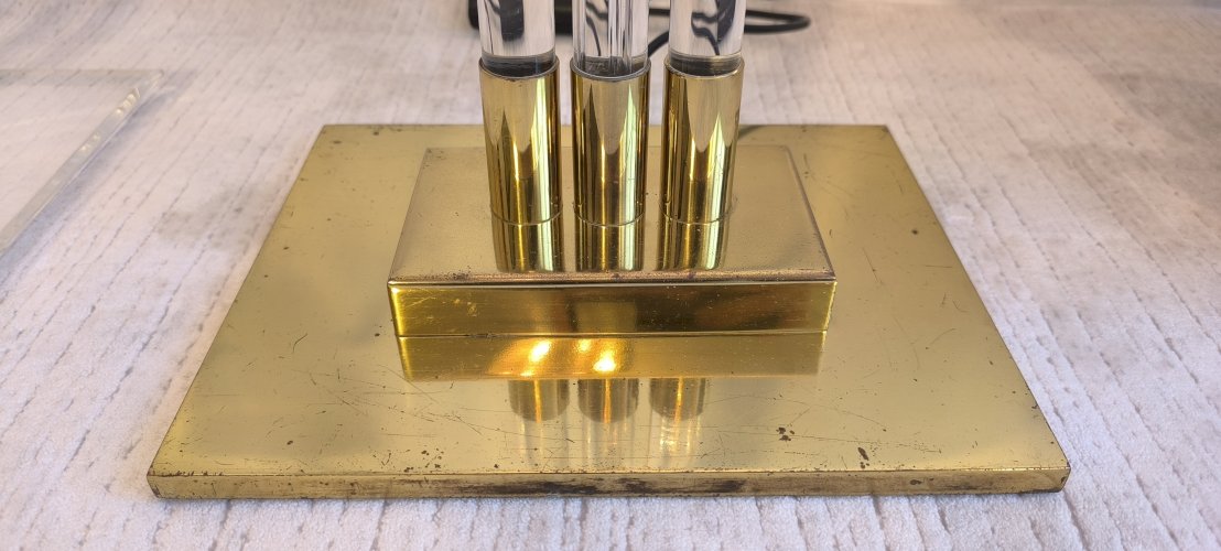 ✨✨ Magnifique et rare lampadaire Allemand signé VEREINIGTE WERKSTÄTTEN en lucite et laiton ✨✨