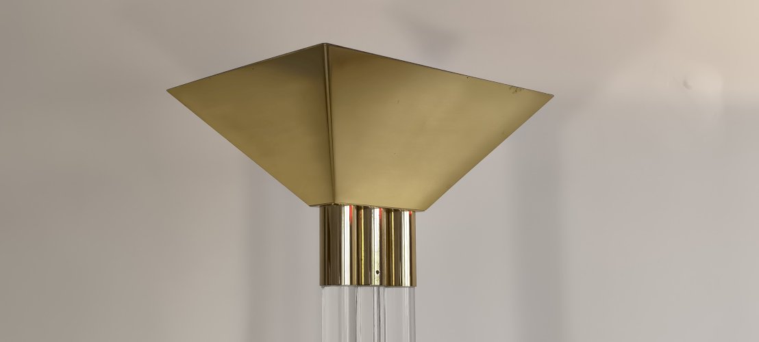 ✨✨ Magnifique et rare lampadaire Allemand signé VEREINIGTE WERKSTÄTTEN en lucite et laiton ✨✨
