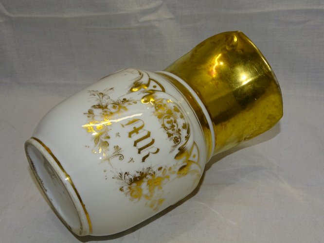 -ELEGANT PICHET BROC à EAU PORCELAINE DE PARIS XIXe COLLECTION VITRINE D