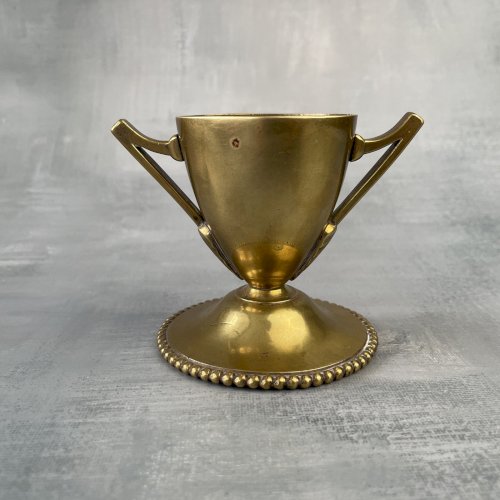 Elégante petite coupe sur pied en bronze doré ~7.5cm