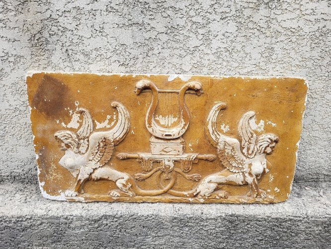 ELEMENT DE DECORATION EN PLATRE