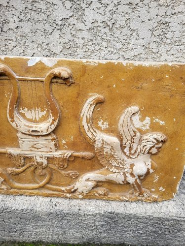 ELEMENT DE DECORATION EN PLATRE