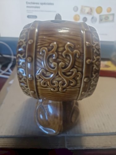 Eléphant en céramique à décor XXe