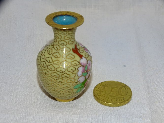 -EMAUX CLOISONNES 2 VASES A VIOLETTES 1 PETIT VASE & 1 BOITE à PILULES  D
