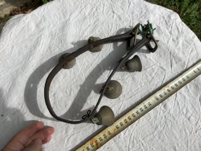 en l'état collier cuir avec petite cloche de berger sonnailles alpage collier 60