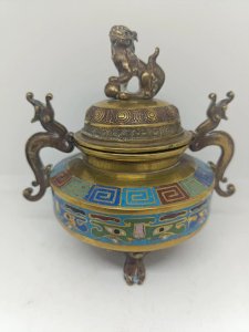 bronze or brass incense burner of Chinese origin cloisonné in good condition