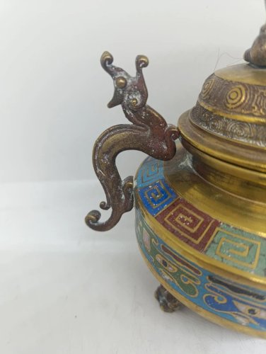 encensoir en bronze ou laiton dorigine chinoise cloisonne en bon etat