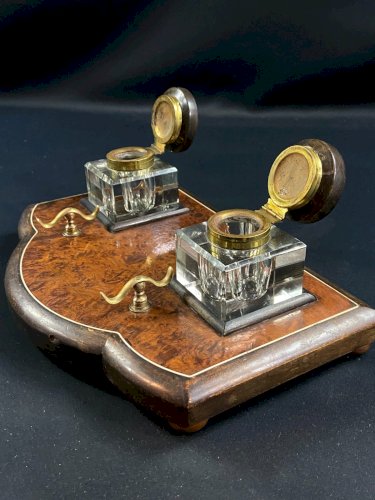 Encrier bureau porte-plume loupe de noyer fin XIXe Napoléon III double réservoir