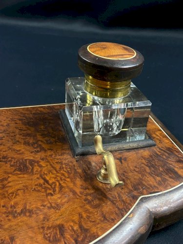Encrier bureau porte-plume loupe de noyer fin XIXe Napoléon III double réservoir