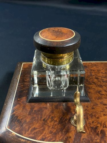 Encrier bureau porte-plume loupe de noyer fin XIXe Napoléon III double réservoir
