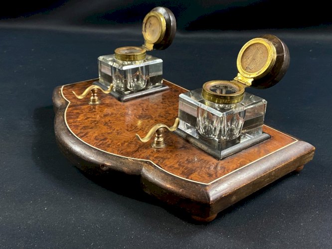 Encrier bureau porte-plume loupe de noyer fin XIXe Napoléon III double réservoir