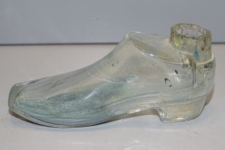 -ENCRIER VERRE BLEU FORME CHAUSSURE N ANTOINE sur TALON en EPAISSEUR INKWELL  D