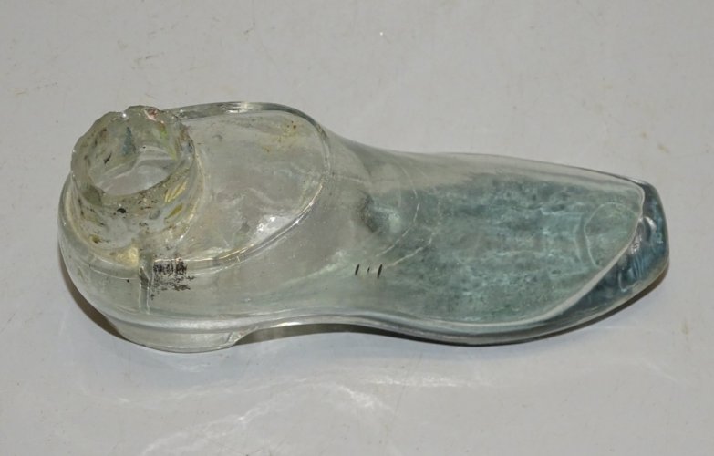 -ENCRIER VERRE BLEU FORME CHAUSSURE N ANTOINE sur TALON en EPAISSEUR INKWELL  D
