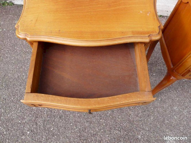 Ensemble de 2 Table de chevet Louis XV - Merisier
