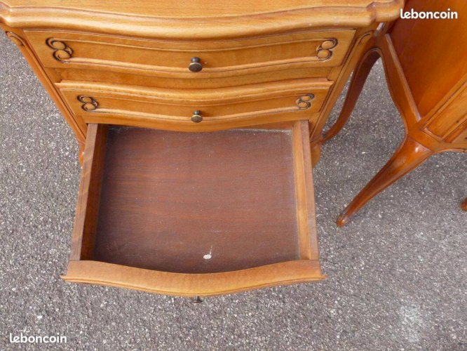 Ensemble de 2 Table de chevet Louis XV - Merisier