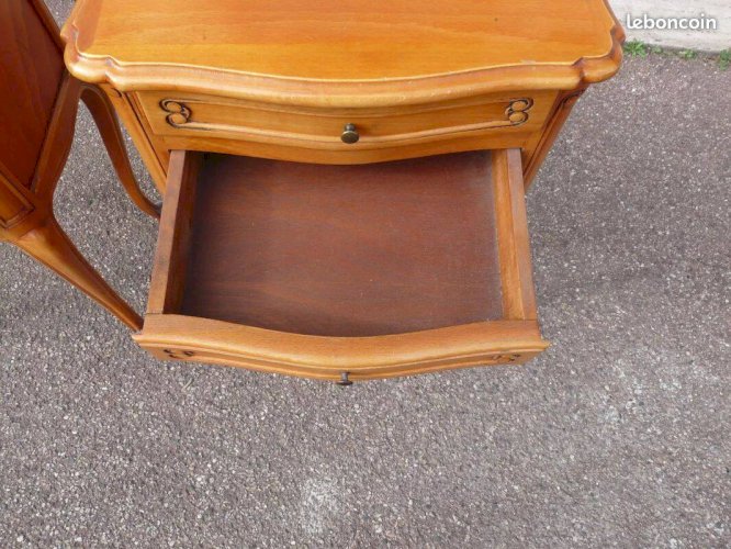 Ensemble de 2 Table de chevet Louis XV - Merisier