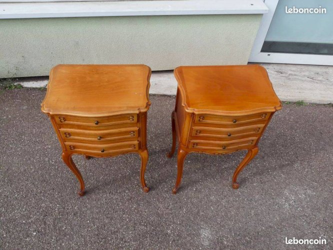 Ensemble de 2 Table de chevet Louis XV - Merisier