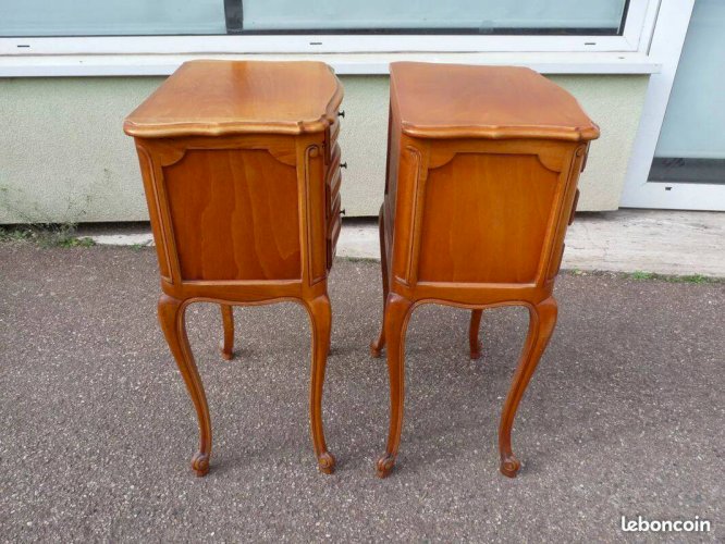 Ensemble de 2 Table de chevet Louis XV - Merisier