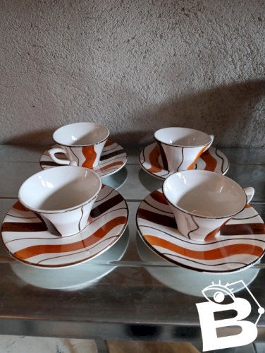 ensemble de 4 tasses et coupelles sarreguemines modele gazelle en bon etat