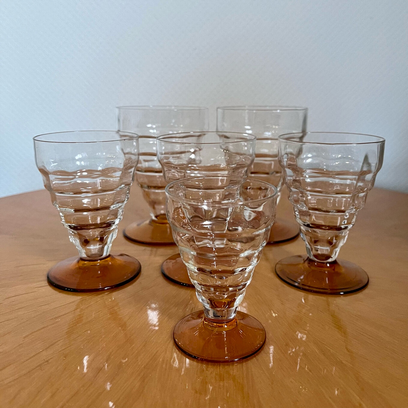 Lot De 5 Verres Vintage Vereco – 4 Verts + 1 Ambré – Empilables – Excellent état