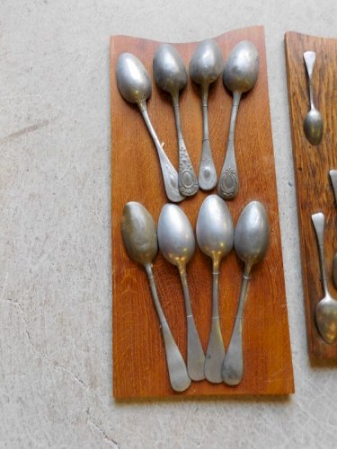 ENSEMBLE DE COUVERTS ENTIER EN DECORATION