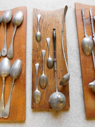 ENSEMBLE DE COUVERTS ENTIER EN DECORATION
