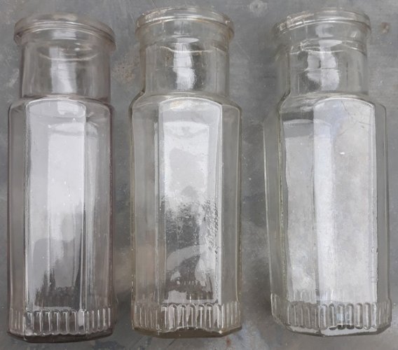 Ensemble de flacons en verre