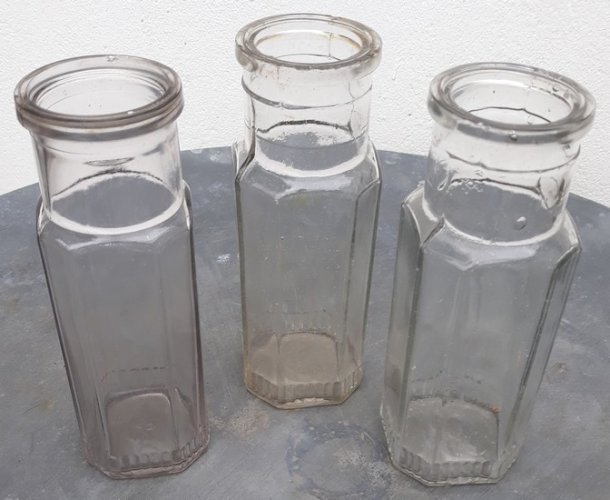 Ensemble de flacons en verre