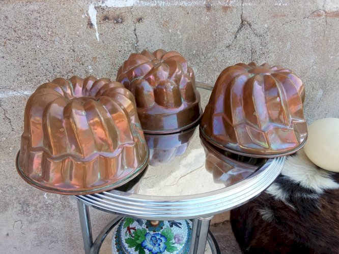 Ensemble de trois moule à gâteaux ancien