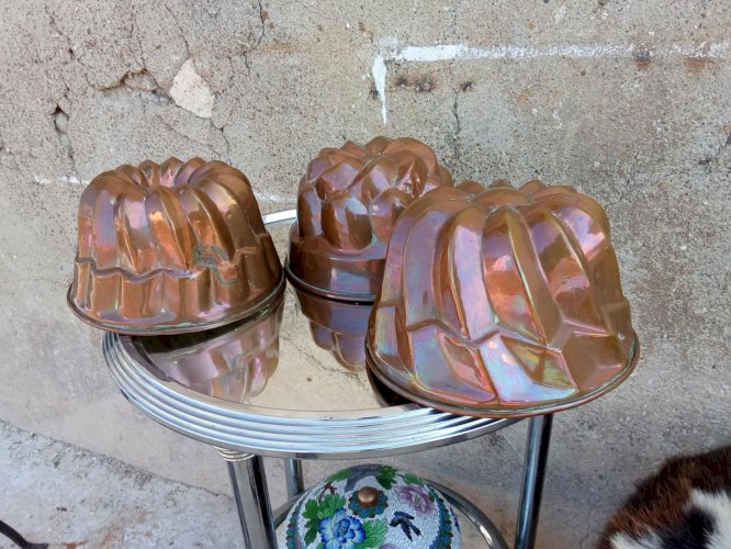 Ensemble de trois moule à gâteaux ancien
