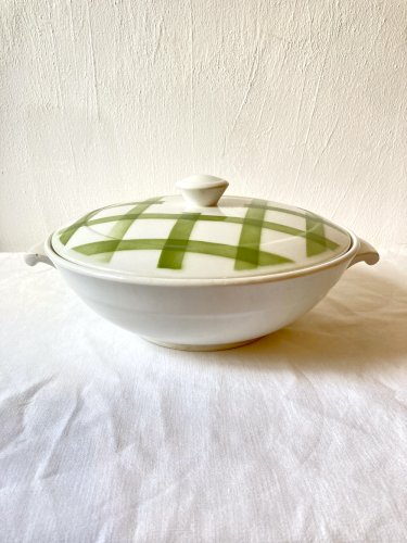Ensemble de trois plats de service, Moulins des Loups, Orchies, modèle "Nappe"