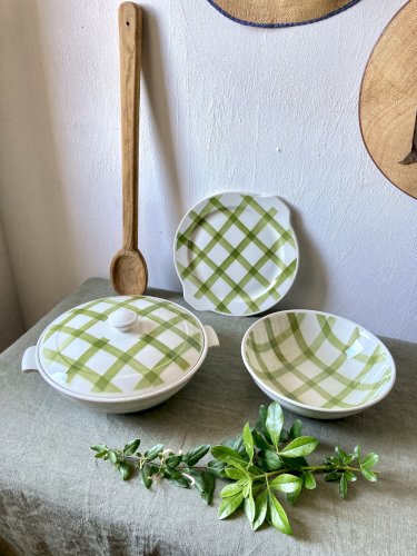 Ensemble de trois plats de service, Moulins des Loups, Orchies, modèle "Nappe"