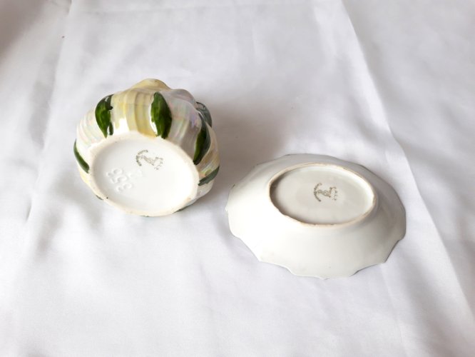 Ensemble porcelaine opalescente de Bohème années 50