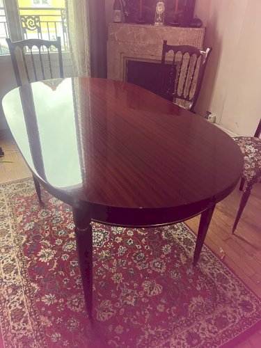 Ensemble table de salle à manger extensible + 4 chaises – style classique français