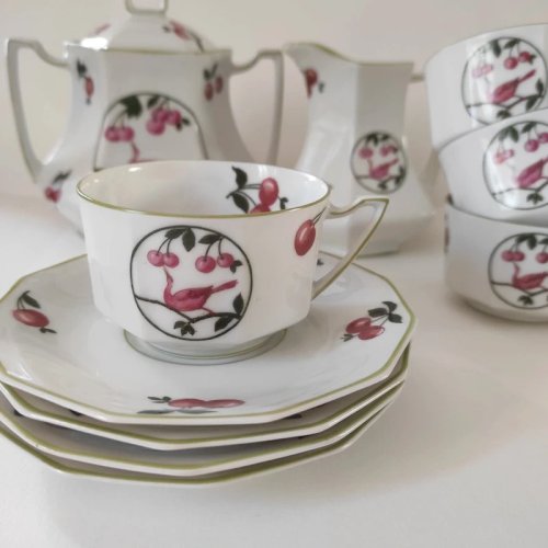 Ensemble tasses, sucrier, pot à lait Art Déco en porcelaine fine, Lanternier Limoges 1925-1935
