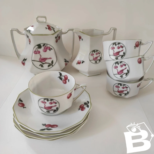 Ensemble tasses, sucrier, pot à lait Art Déco en porcelaine fine, Lanternier Limoges 1925-1935